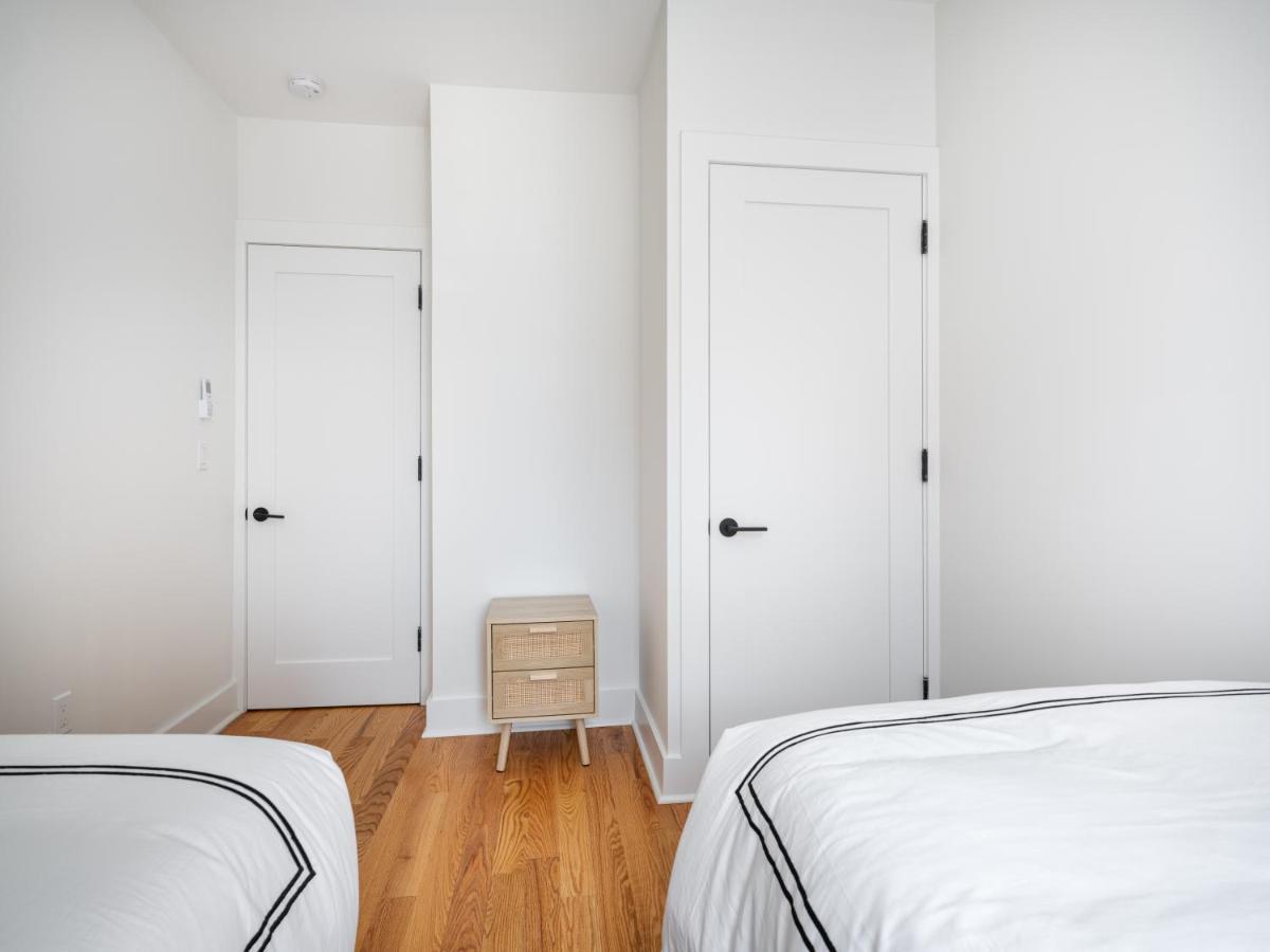 Modern Three Bedroom Brooklyn Condo-Hotel New York Bagian luar foto